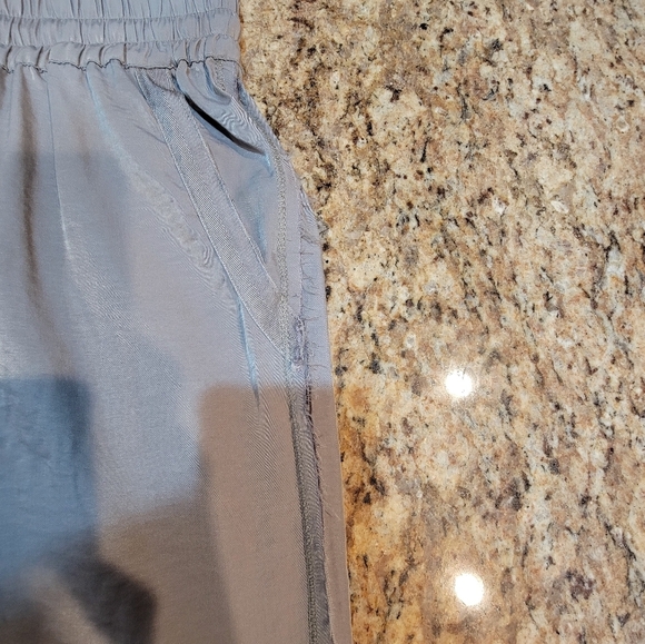 Anthro Tiny Gray Cargo Pants Women's Size Small - Picture 10 of 12